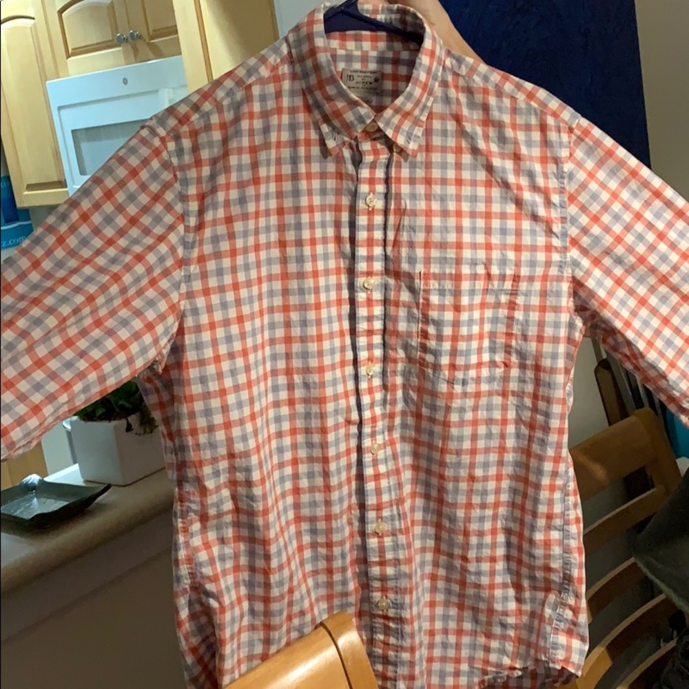 Lightweight button down